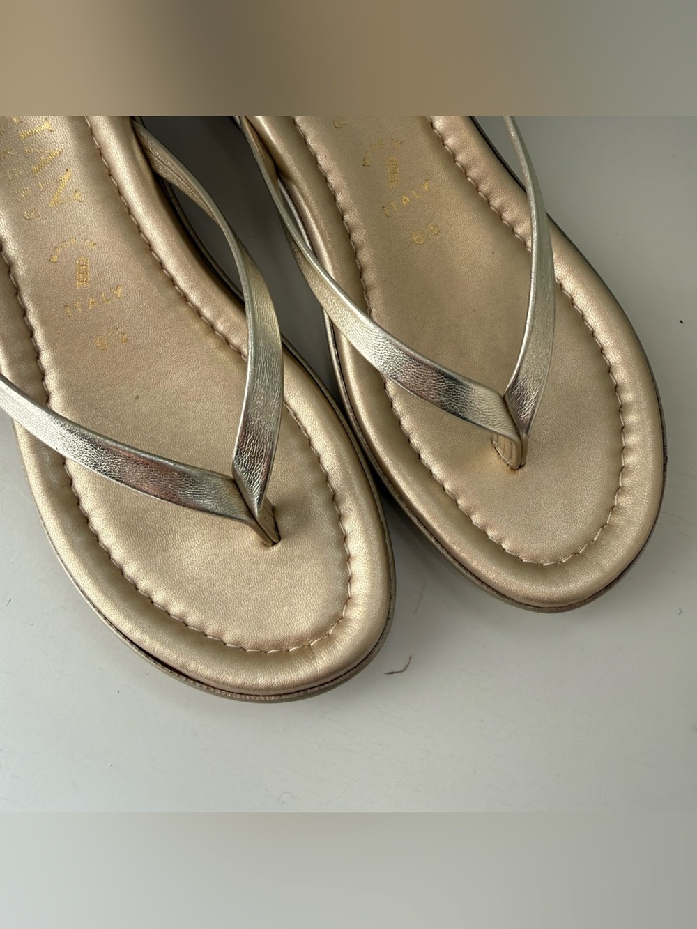 Leather Thong Gold Wedge Sandals - Picture 3 of 8